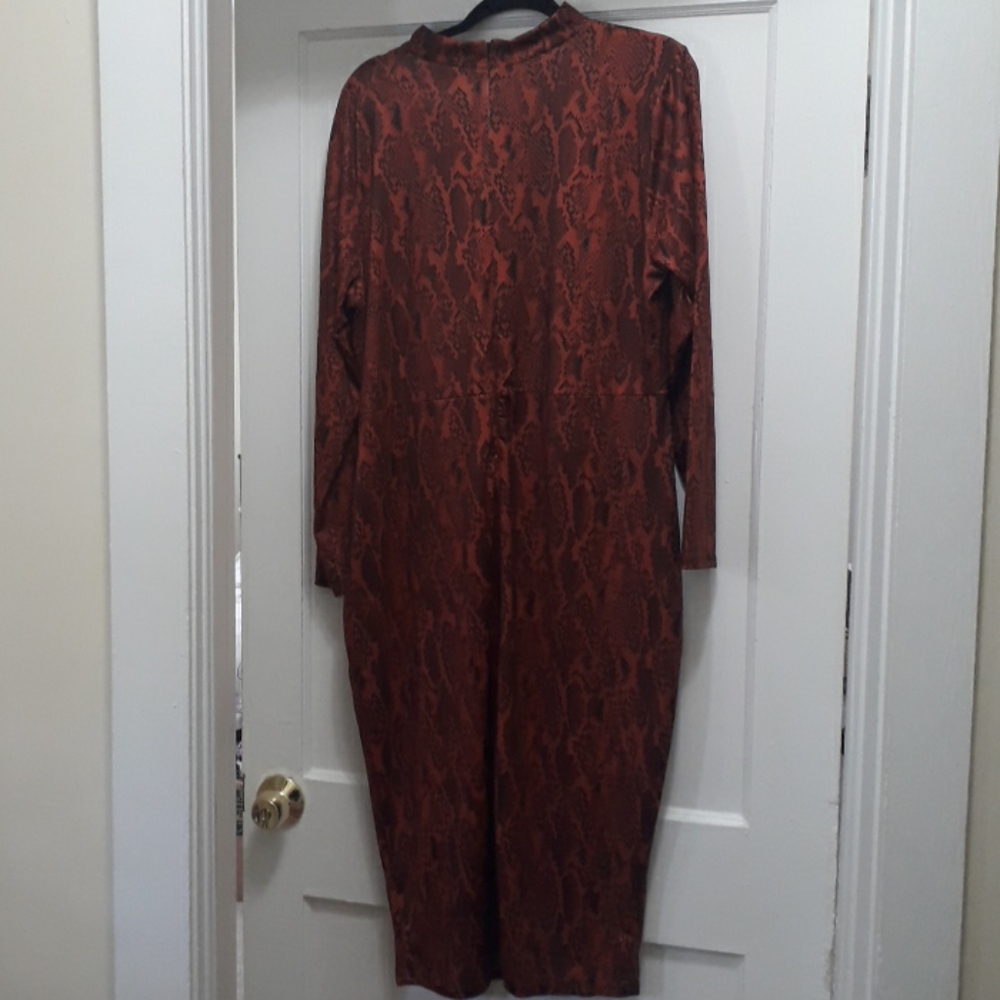 Eloquii The Hendrix Burnt Orange Sleek Snakeskin Print Bodycon  Cutout D… - Picture 9 of 10